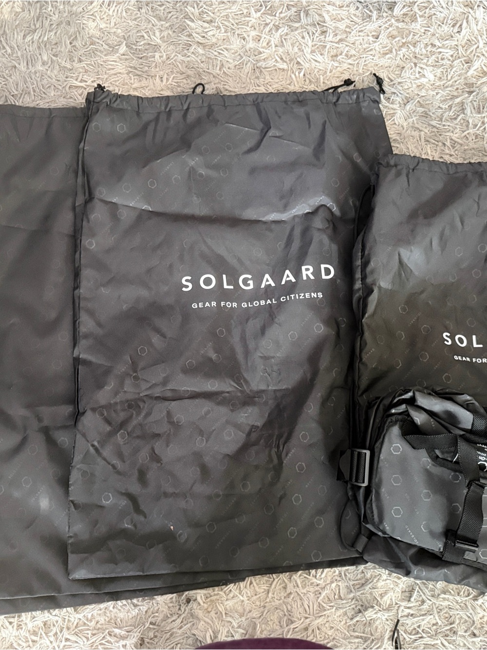 Solgaard The‎ Carry-On Closet System Travel Organizer & Luggage Duster bags